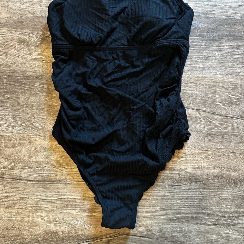 CHARMO Black One-Shoulder Maternity Swimsuit - Picture 4 of 8